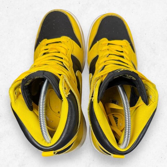 Nike Dunk High SP Varsity Maize Iowa Black Yellow Mens Size 8 CZ8149-002